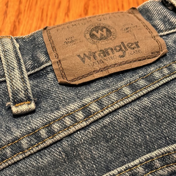 Wrangler 46x30 Jeans - Picture 7 of 7